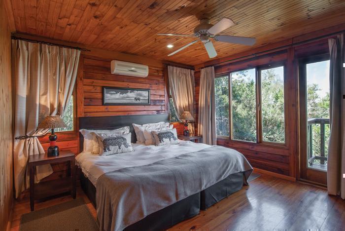  Kariega Game Reserve in South Africa / Eastern Cape, image_3