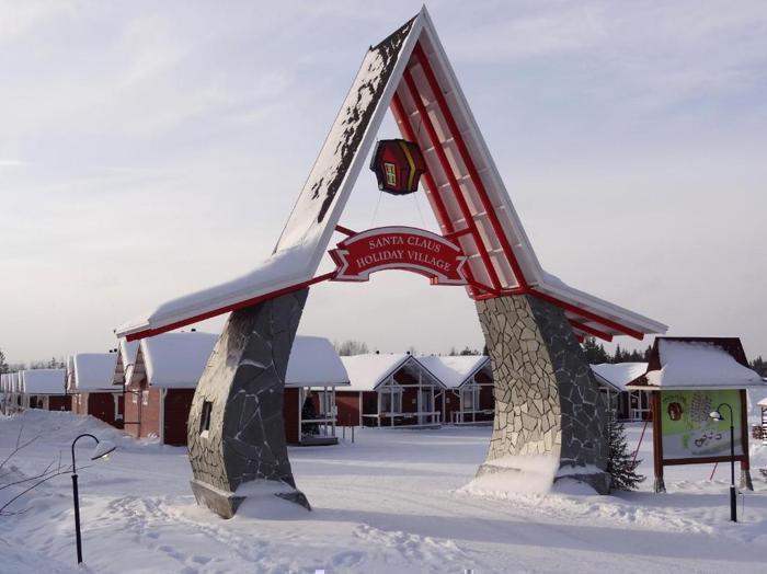  Santa Claus Holiday Village in Europe / Finland, image_1