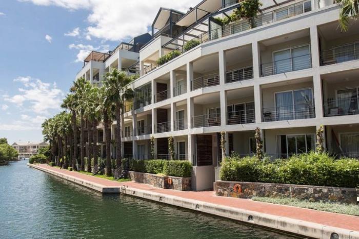  Waterfront Village in South Africa / Cape Town, image_1