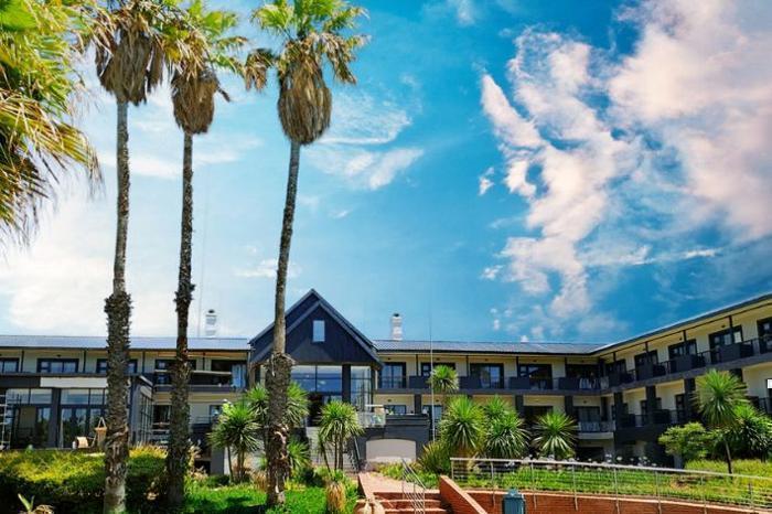 4* Emerald Resort Hotel - Vaal Package (2 Nights)