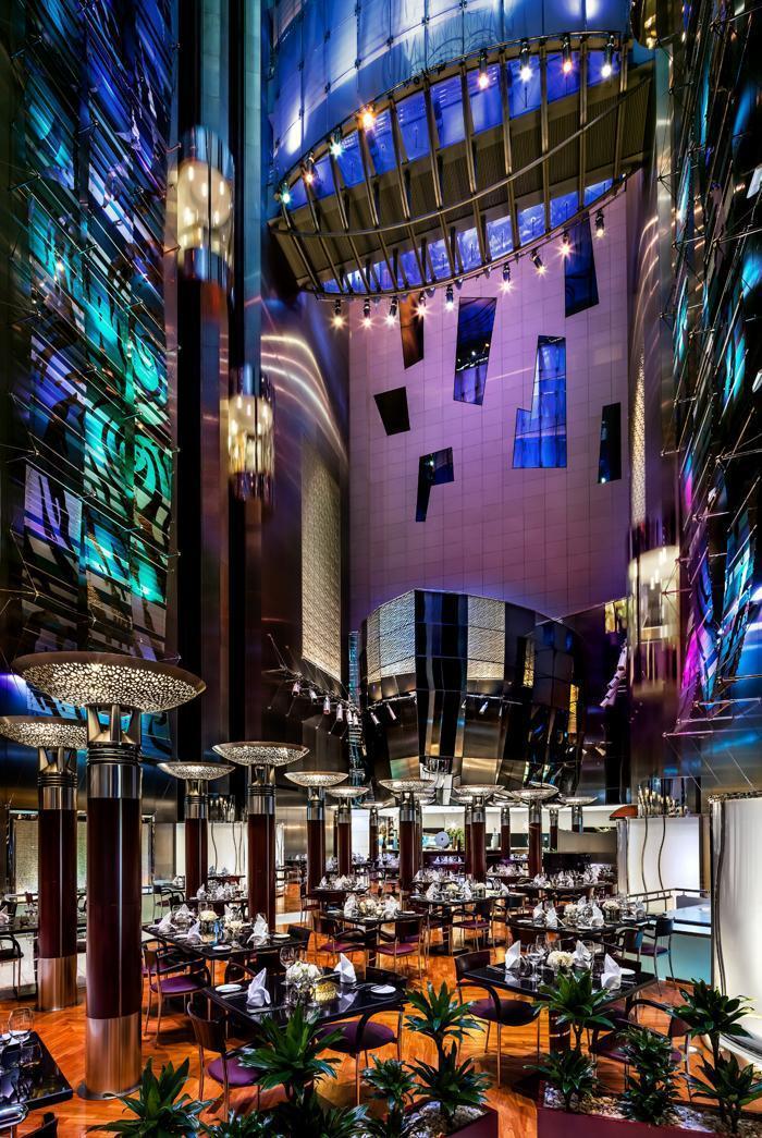 Dubai Luxury Starts Here in Middle East / Dubai, image_2