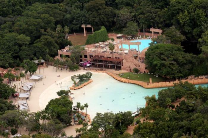  Cabanas in South Africa / North West, image_2