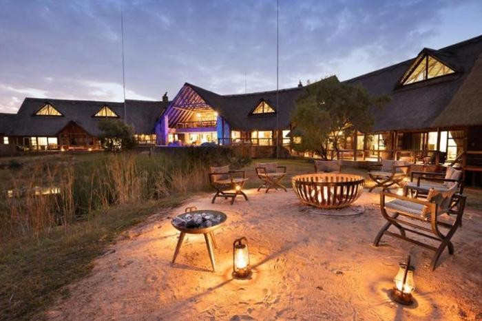  Kingfisher Villa at Mabula Private Game Reserve in South Africa / Limpopo, image_2