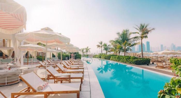Beachfront Bliss: 5 Nights at NH Collection Dubai The Palm in Middle East / Dubai, image_2